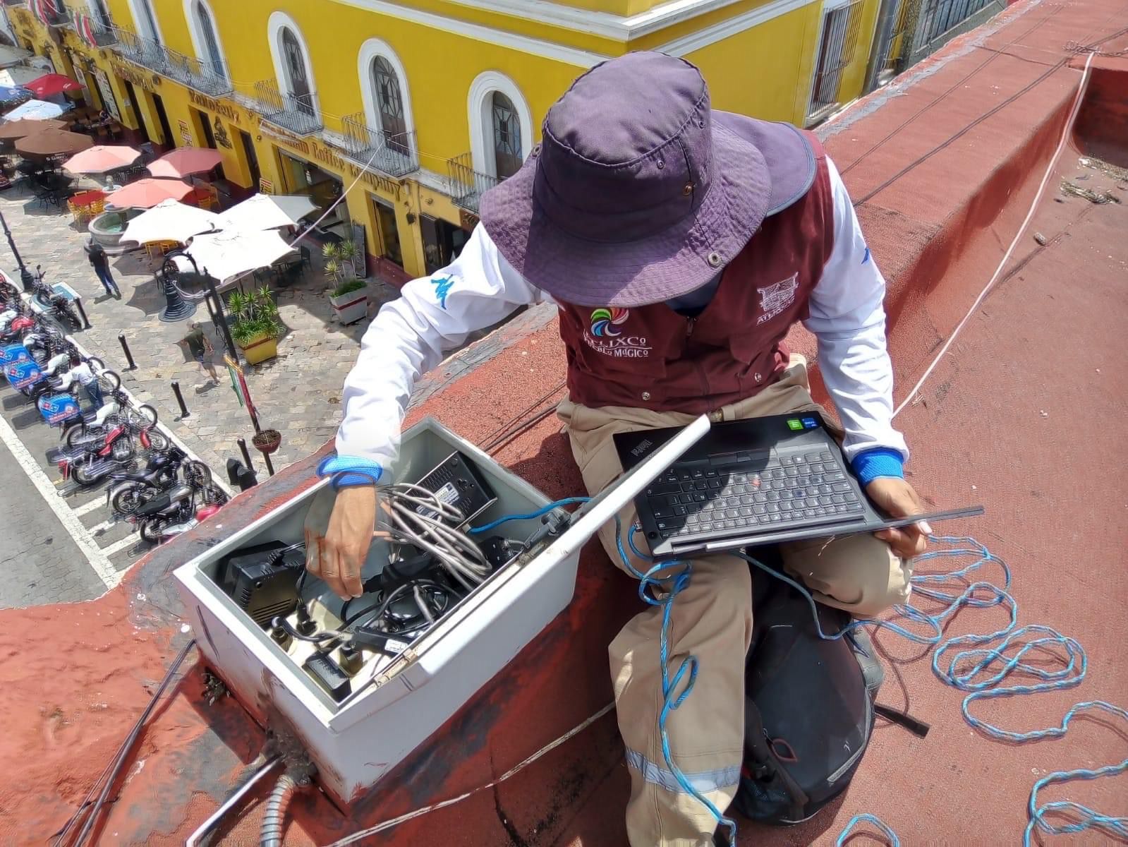 Se refuerza Atlixco en seguridad; avanzan trabajos de instalación de nuevas cámaras de seguridad