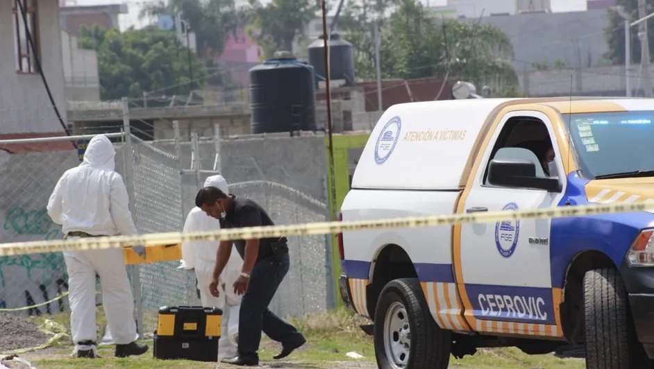 Joven de 15 años se ahoga al caer en cisterna en Puebla