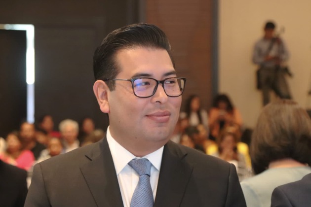 "Los jóvenes seguimos pagando por el PRI del pasado", afirma Néstor Camarillo