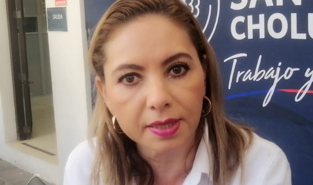 Adornos de fiestas patrias ya engalanan calles cholultecas