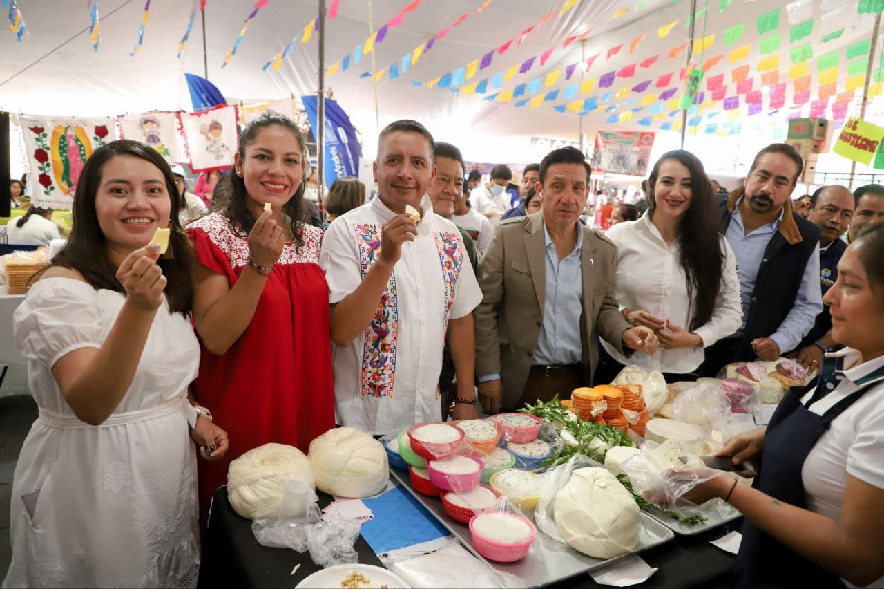 Inaugura Mundo Tlatehui la edición 22 de la Feria del Queso 2023 de Santa María Tonantzintla