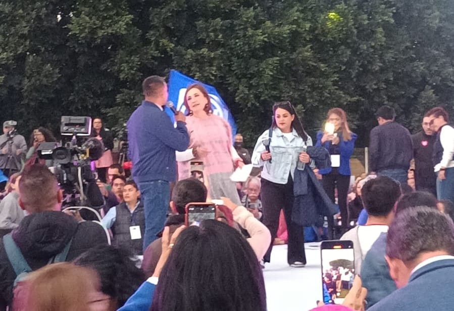 Arriba Xóchitl Gálvez a San Andrés Cholula con la promesa de recuperar el Puebla que la ciudadanía merece