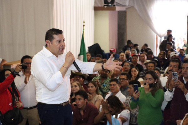 Red ferroviaria traerá progreso a la zona de Tecamachalco, afirma Armenta