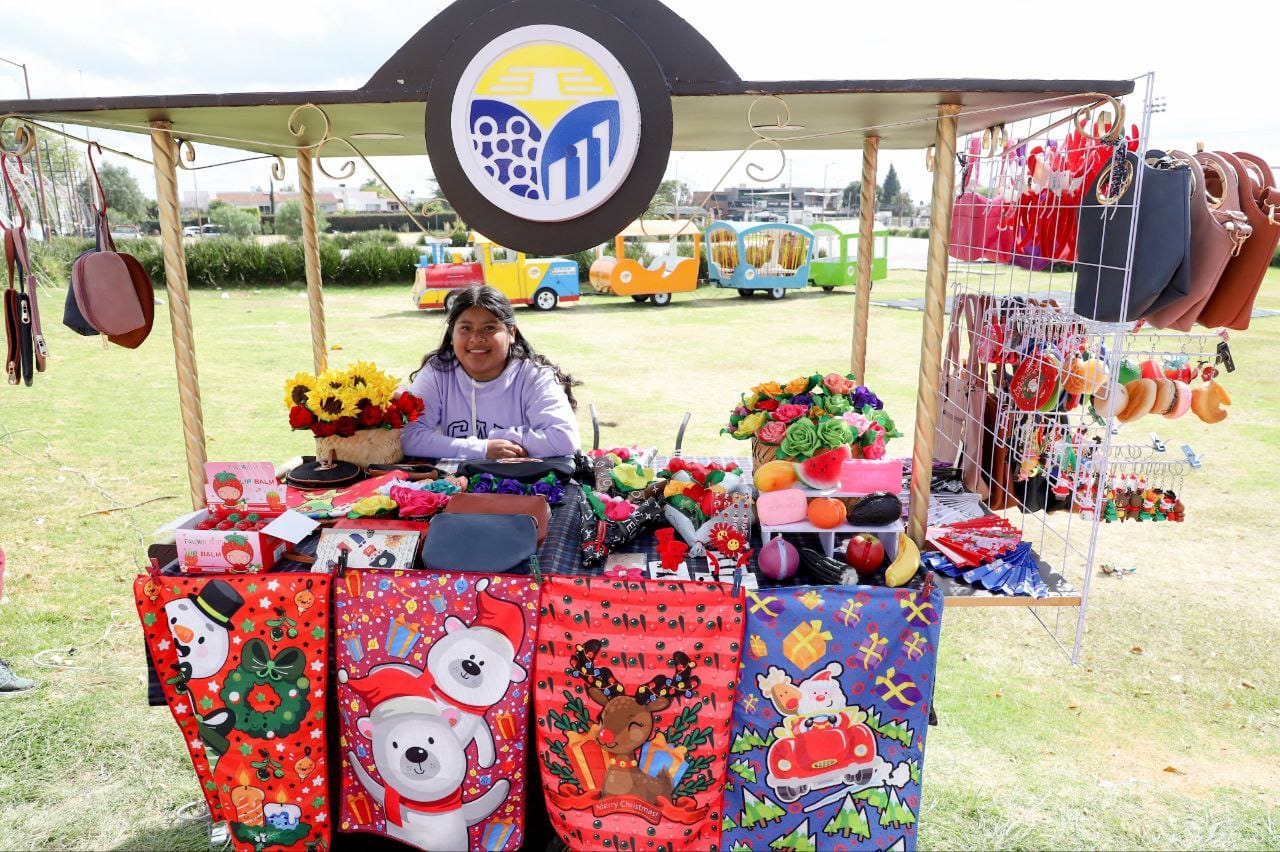 Entrega ayuntamiento de San Andrés Cholula carritos para fomentar el consumo local