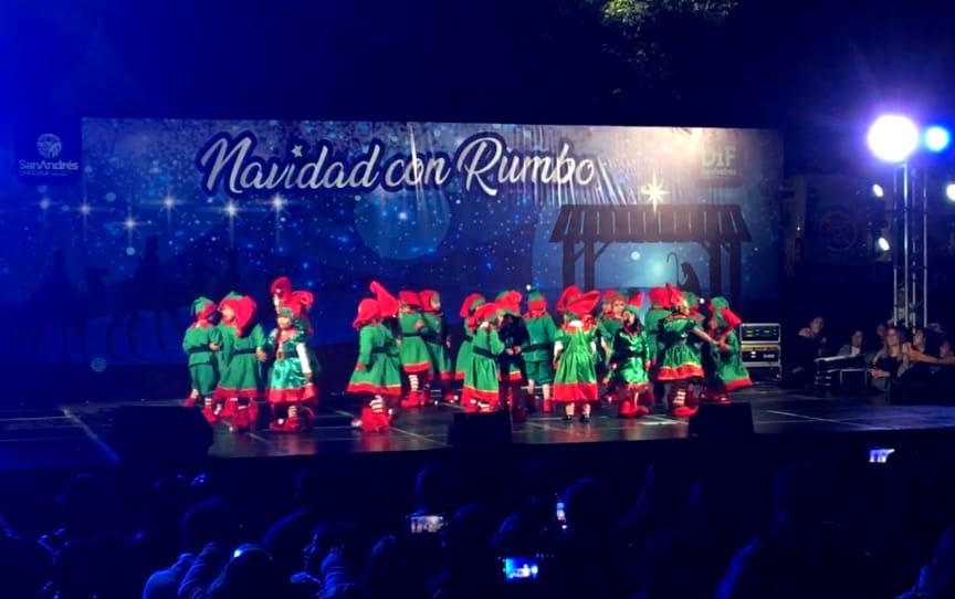 Navidad con Rumbo inunda de colores y alegría el cielo sanandreseño