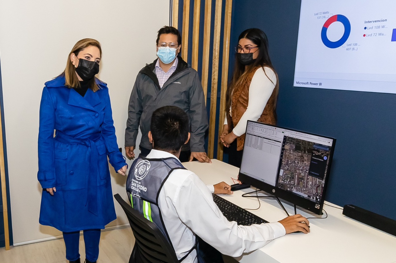 Inaugura Paola Angon el Centro de Control de Alumbrado Público, para mejora del servicio en Cholula