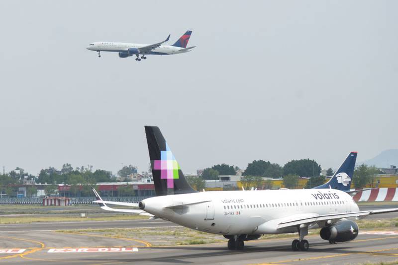 Gobierno insiste en validar cabotaje y aerolínea militar ante legisladores de Morena