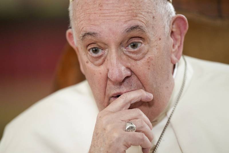 Papa Francisco se lanza contra leyes que criminalizan homosexualidad: ‘No es delito’