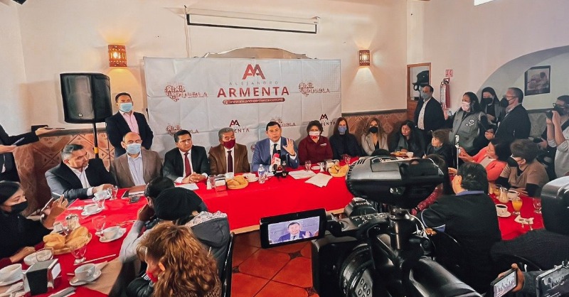 Armenta respalda a Claudia Rivera ante sanción del TEEP por violencia política