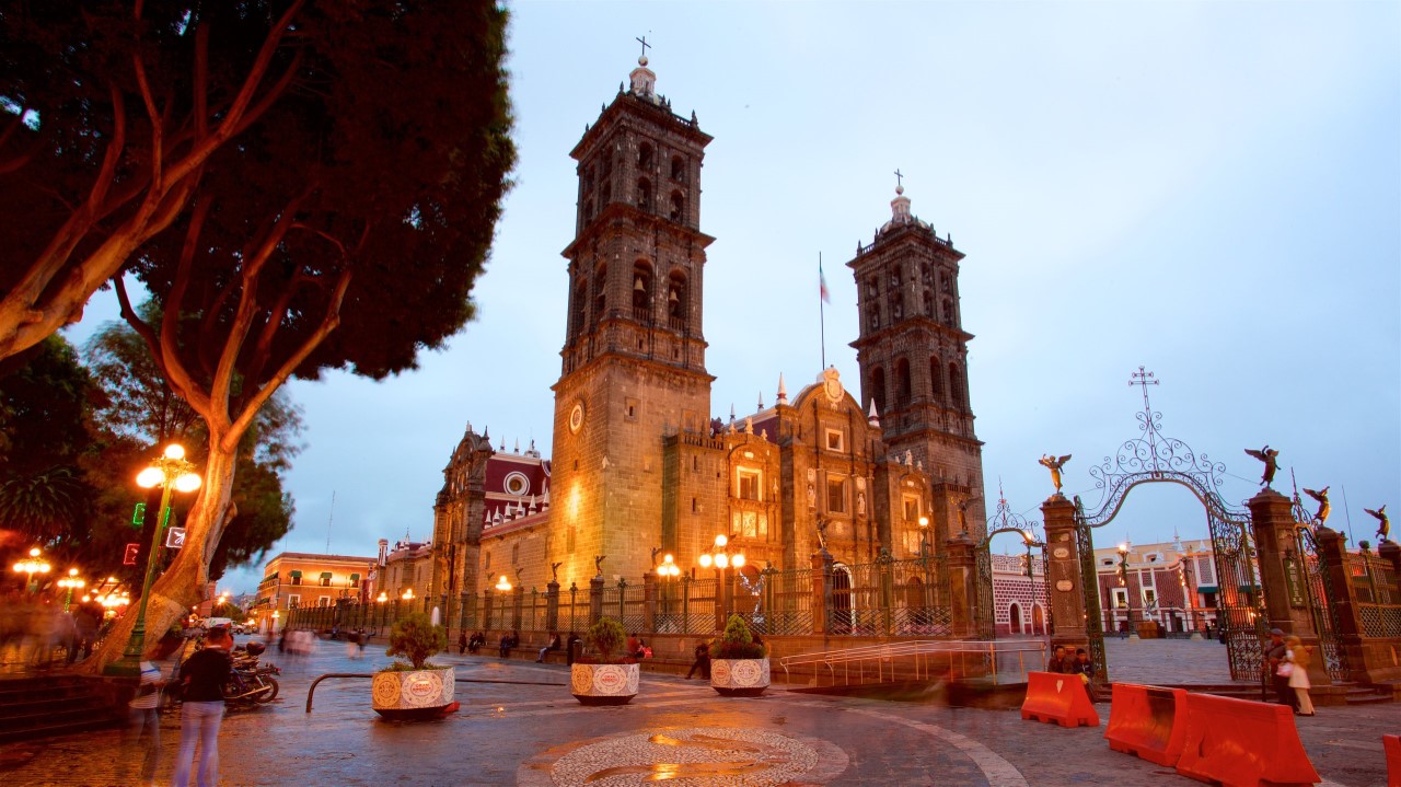 En la segunda quincena de enero iniciarán trabajos de mantenimiento a fachada de la Catedral de Puebla