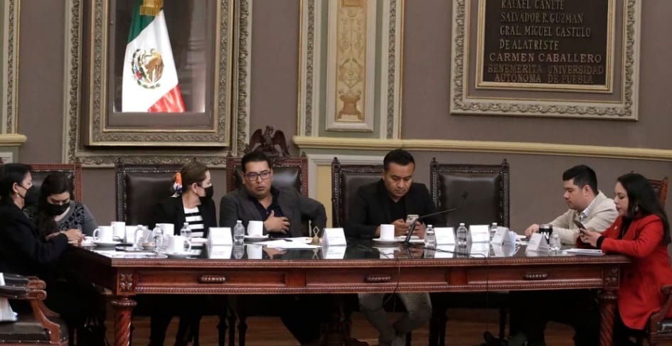 Exhortan diputadas a gobierno cholulteca instaurar en su cargo a la regidora Beatriz Pérez Fragoso