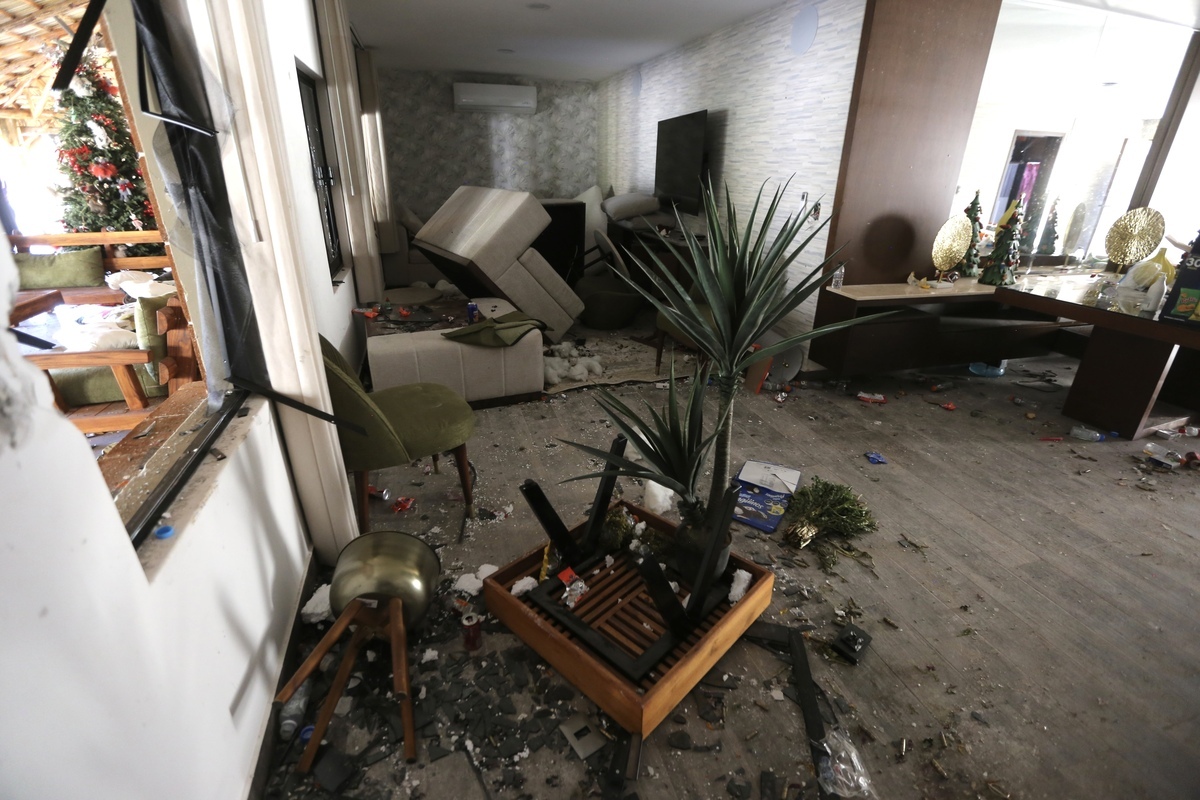 Así vivía Ovidio Guzmán, entre lujos y más de 20 camionetas de lujo en una zona rural de Culiacán