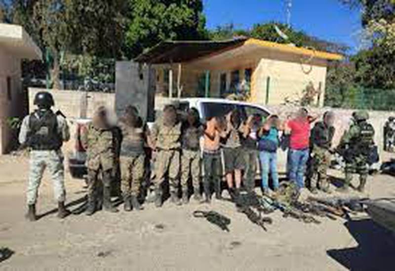 Presuntos sicarios detenidos en operativo contra Ovidio Guzmán son vinculados a proceso