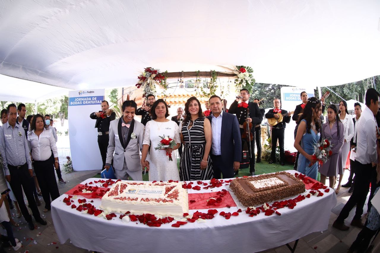 Encabezó Mundo Tlatehui segunda jornada de bodas civiles gratuitas