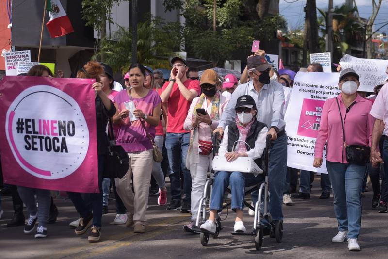 Marcha del INE vs. reforma electoral: ¿Quiénes serán los oradores y qué políticos asistirán?