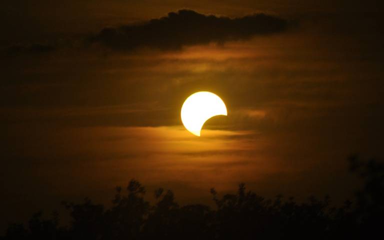 Se aproxima un eclipse solar visible en México y este el mejor lugar para vivirlo
