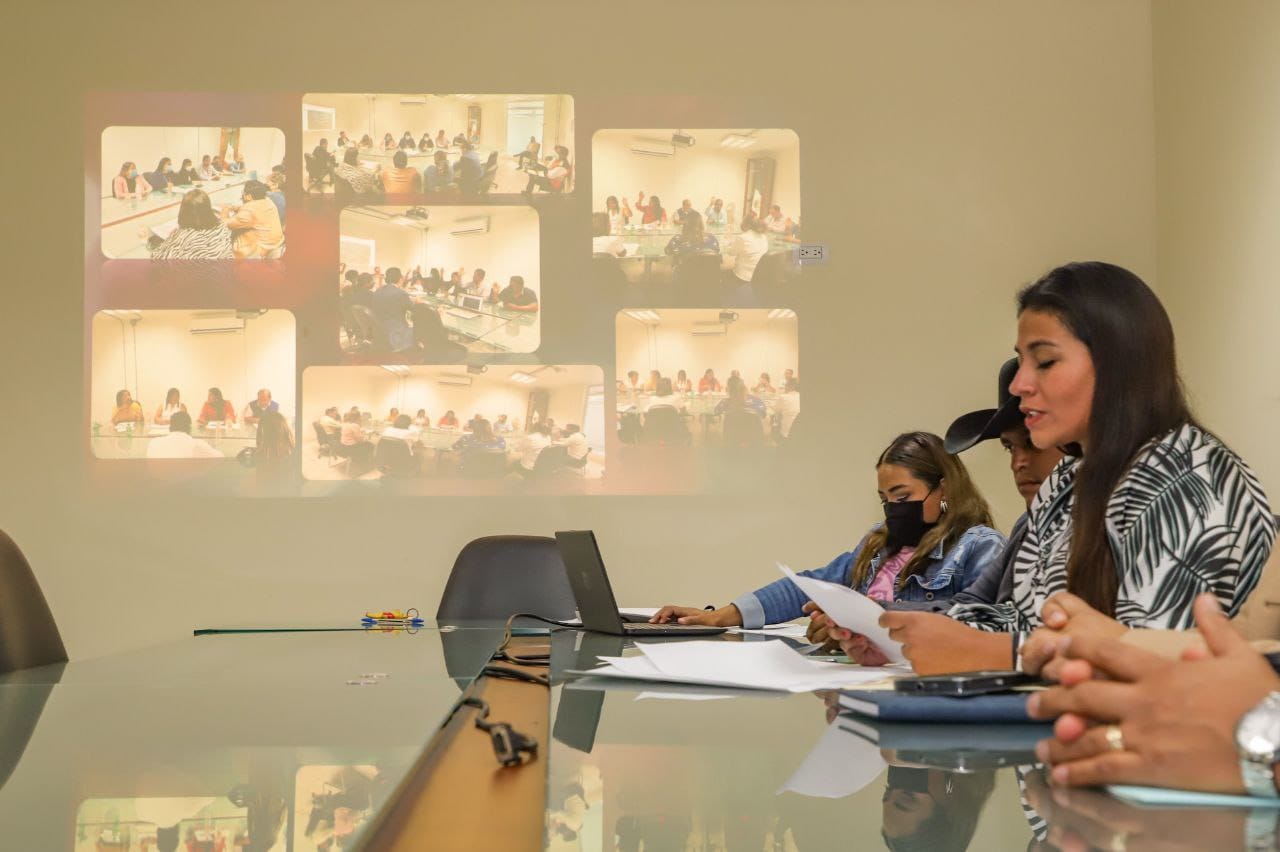 Presenta regidora Berenice Porquillo informe de actividades