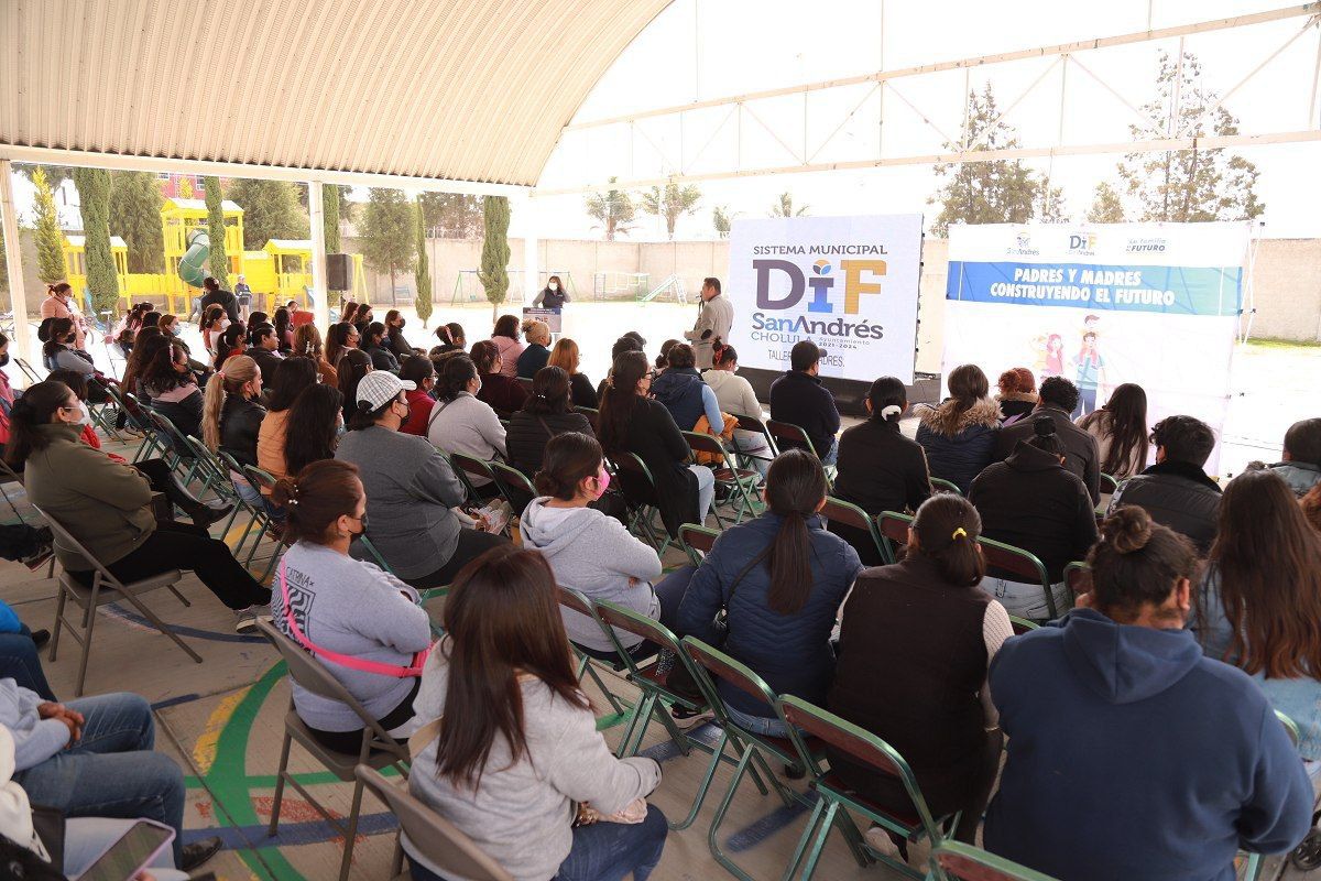 Lupita Cuautle encabeza la segunda edición del programa “Padres y Madres Construyendo el Futuro”