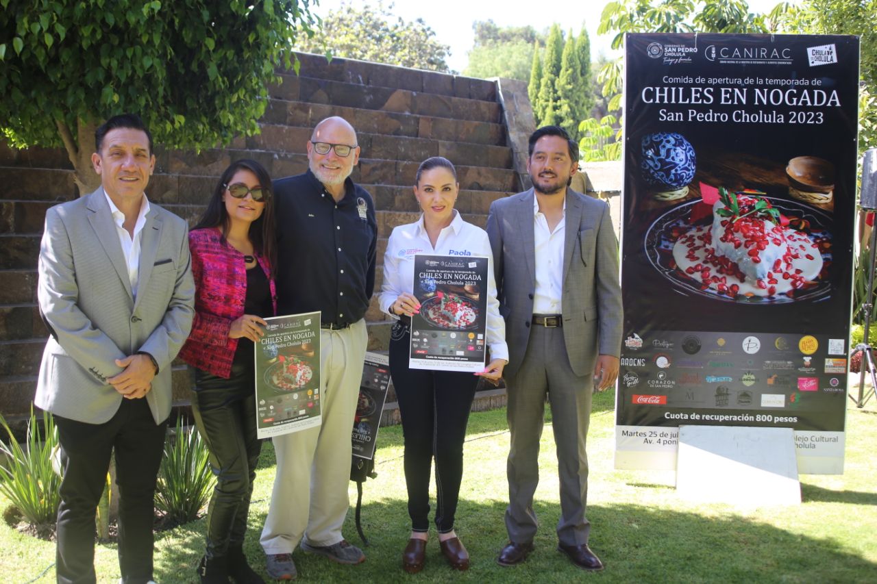 Paola Angon y Canirac presentan la comida de inicio de temporada de Chiles en Nogada