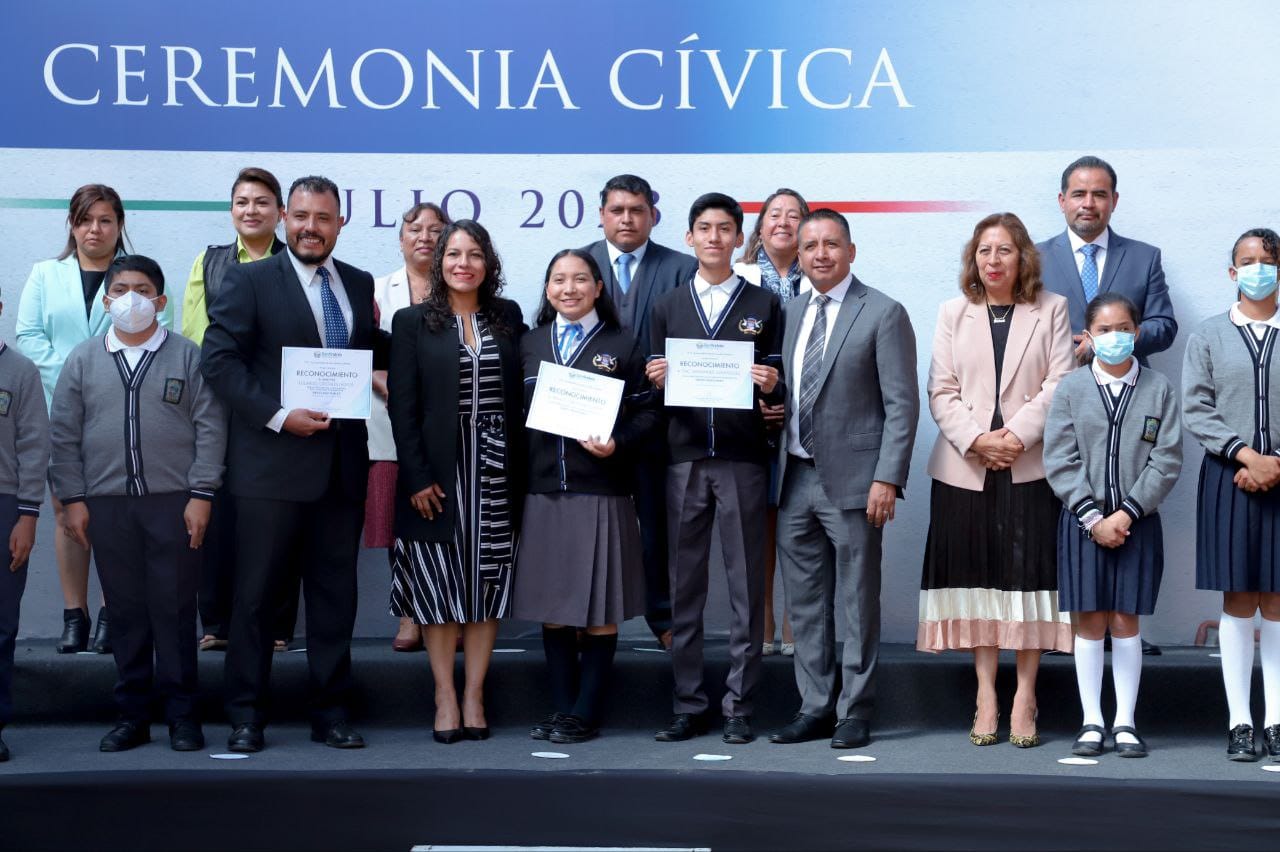 Llama Mundo Tlatehui a las y los servidores públicos a redoblar esfuerzos para el segundo semestre de 2023