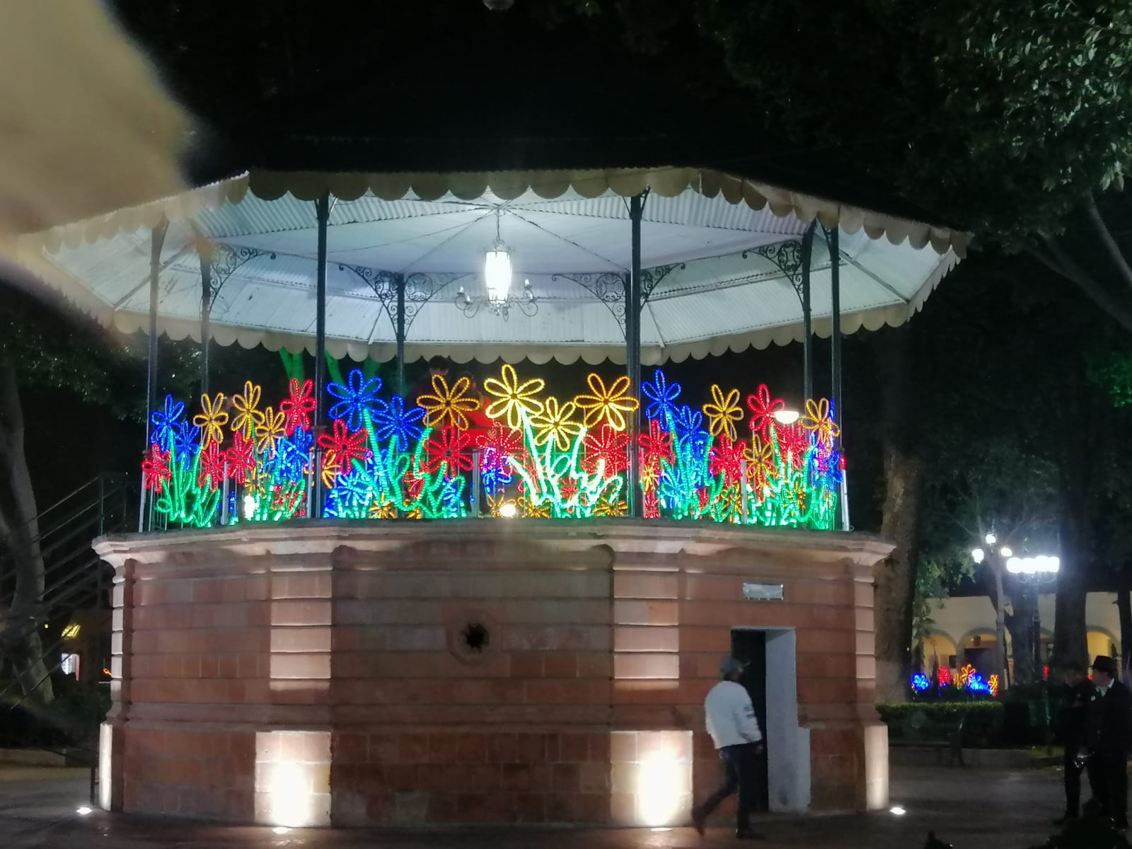 Gobernador Sergio Salomón Céspedes enciende “Chula mi Cholula en Primavera”