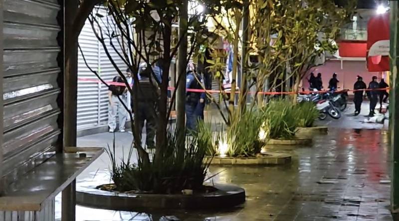 Balacera a plena luz del día sacude el centro de Cuautla; hay dos muertos y un lesionado