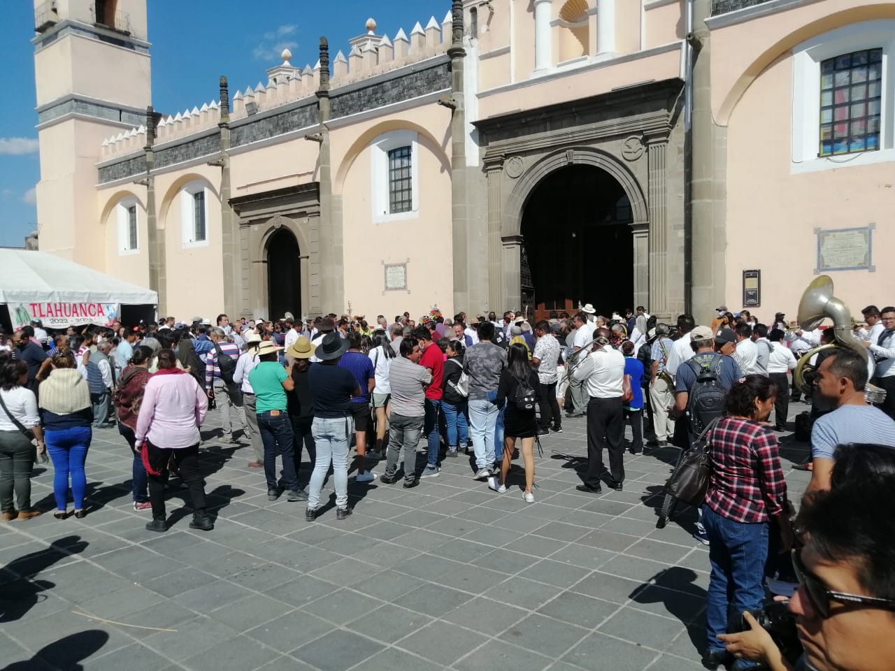 Con 800 litros de pulque San Juan Calvario festeja “La Tlahuanca” en San Pedro Cholula