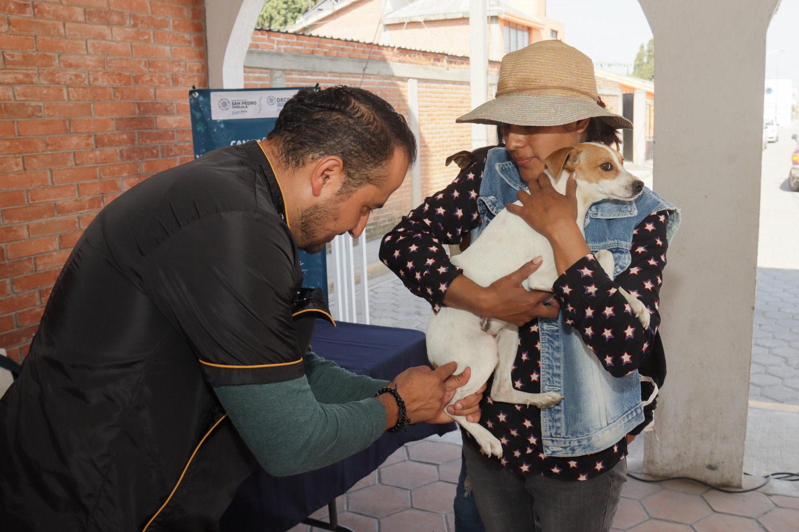 Gobierno de Cholula acerca servicios y atiende peticiones de vecinos de Cuachayotla