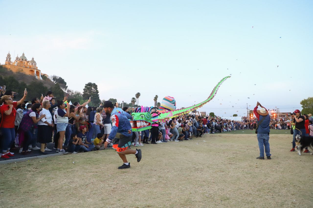 Presentan el papalote Quetzalcóatl en el “Festival Volarte 2023”