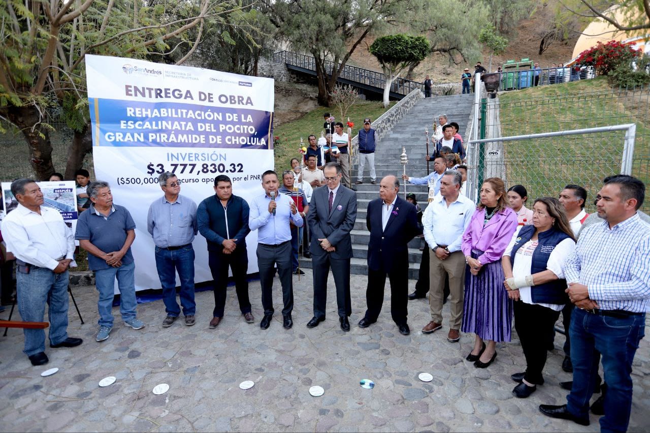 Entrega Ayuntamiento de San Andrés Cholula rehabilitación de la escalinata del Pocito de la Gran Pirámide de Cholula