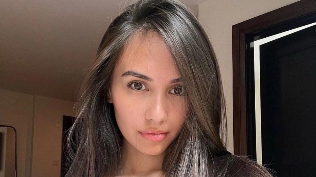 Caryn Marjorie: La influencer que creó una versión digital de sí misma y ahora tiene más de 10,000 novios 