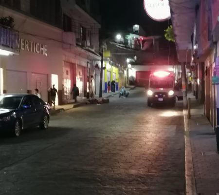 Sicarios ejecutan a clientes de un bar en Papantla, delincuentes lo publican en redes sociales (Vídeo)