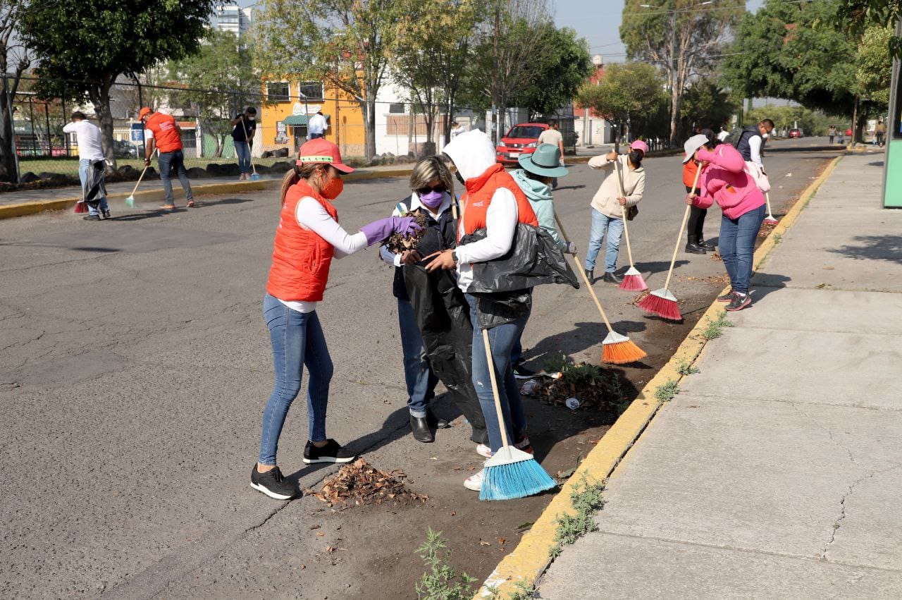 Fomenta Lupita Cuautle generar conciencia sobre la limpieza en las calles de San Andrés Cholula