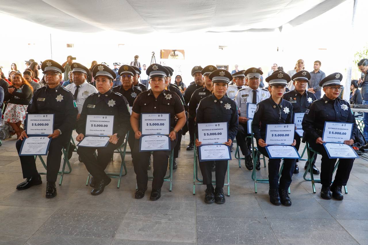 Insta Edmundo Tlatehui a continuar trabajo con empeño, lealtad, disciplina, responsabilidad e integridad a policías 