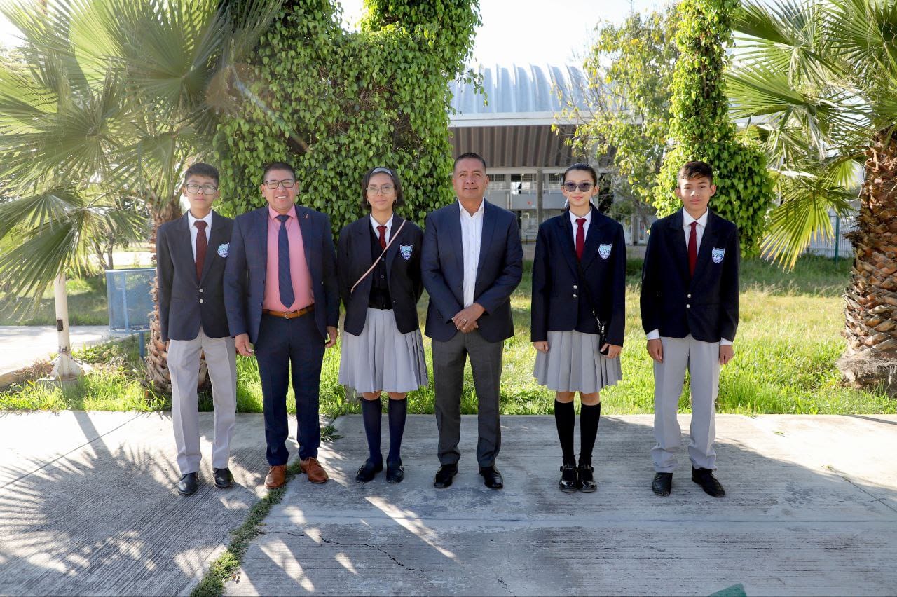  Encabeza Mundo Tlatehui ceremonia cívica correspondiente al mes de noviembre  