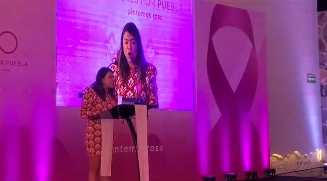 Lucha contra el cáncer de mama: "Tócate para cuidarte, toca una vida para salvarla