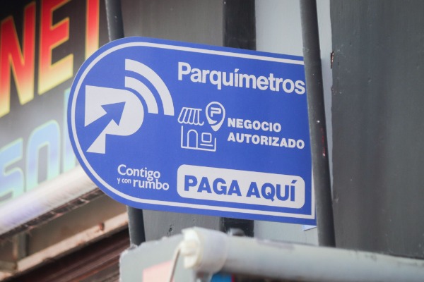 Priistas votarán a favor de la continuidad de parquímetros en Puebla