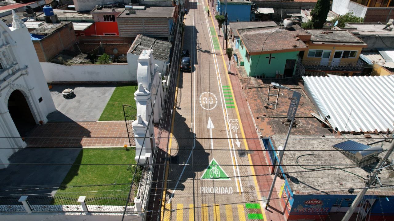 Entrega Mundo Tlatehui la rehabilitación de la Avenida 16 de Septiembre en la cabecera municipal