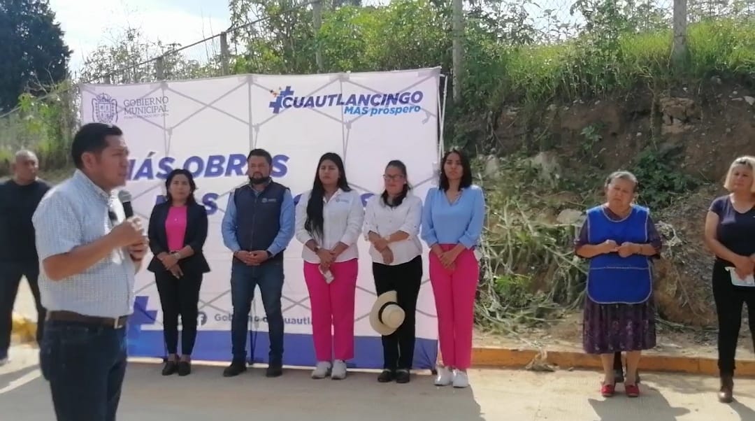 Inauguran concreto hidráulico de calle Uranga en Cuautlancingo con una inversión de 8.4 mdp