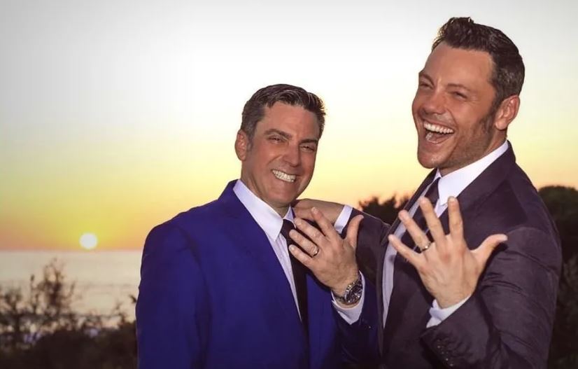 Tiziano Ferro se divorcia de su pareja Víctor Allen; debido a ello cancela todos sus compromisos