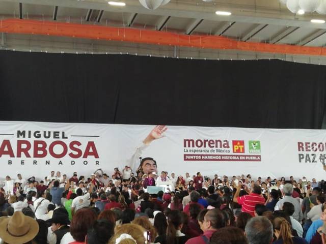 Arranca Barbosa Huerta campaña electoral en el Centro Expositor, promete la creación de gabinete igualitario