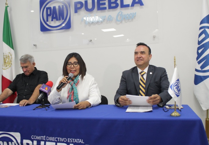 ¿A cuántos más espía Miguel Barbosa?, cuestiona Genoveva Huerta