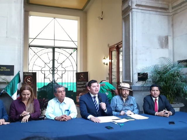 Armenta Mier solicita a Morena reconsiderar la designación de Barbosa Huerta y que lo inscriban como candidato