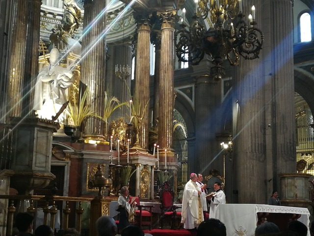 “La eucaristía es la vida de la comunidad”: Arzobispo de Puebla