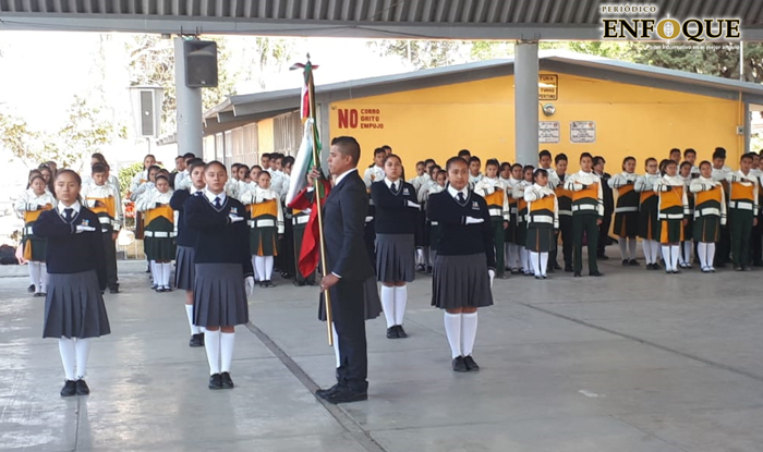 Secundaria Filiberto Quiroz de Tepeaca celebra su 71° aniversario educativo