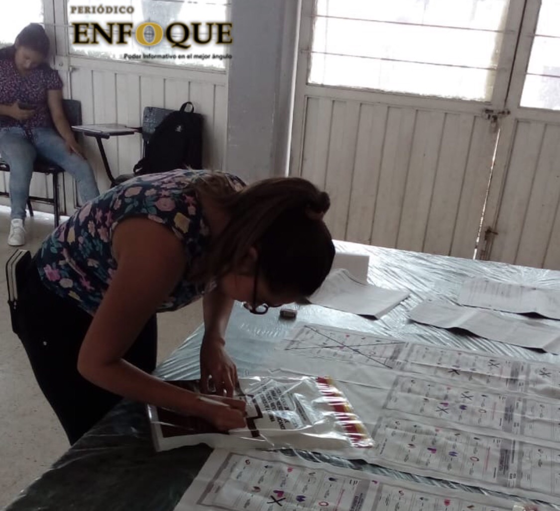 INE capacita a funcionarios de casillas para conteo de voto