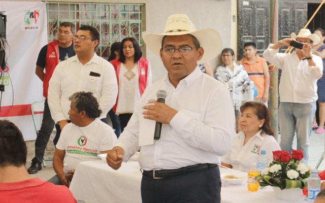 Jiménez Merino se compromete a mejorar servicio de verificentros