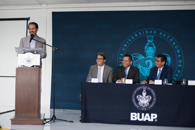 92% de egresados de la preparatoria Lázaro Cárdenas del Río es admitido en alguna licenciatura de la BUAP, destaca Esparza Ortiz 