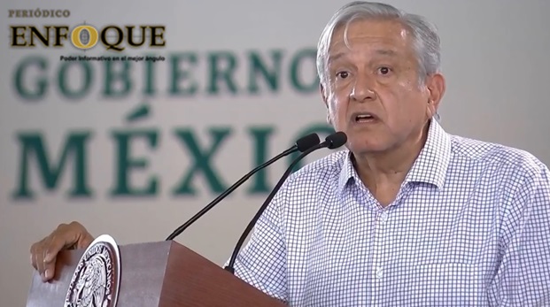 En evento de AMLO abuchean a Pacheco Pulido y a Claudia Rivera