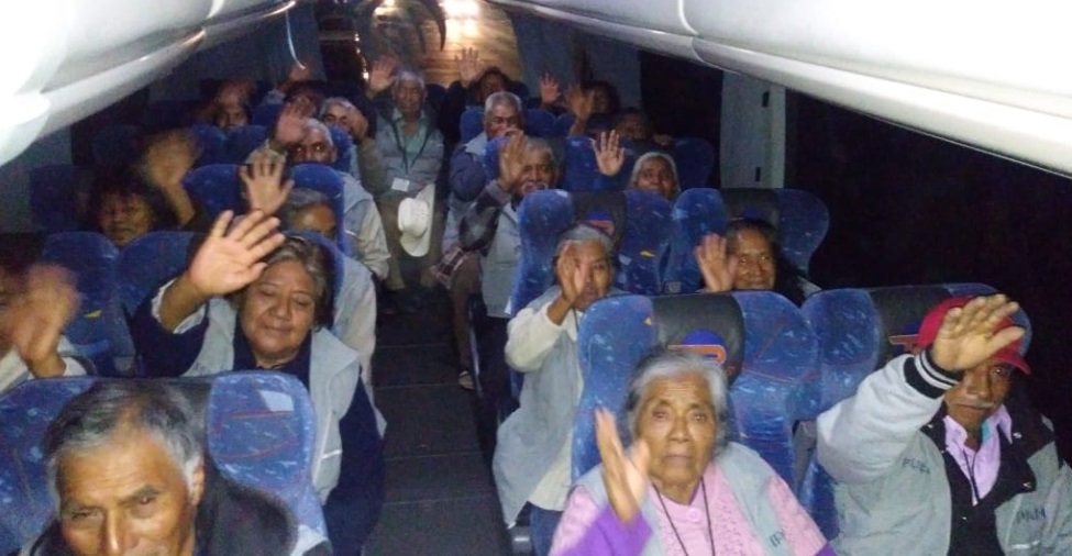 91 abuelitos viajaron a Nueva York para reunirse con sus familiares (Video)